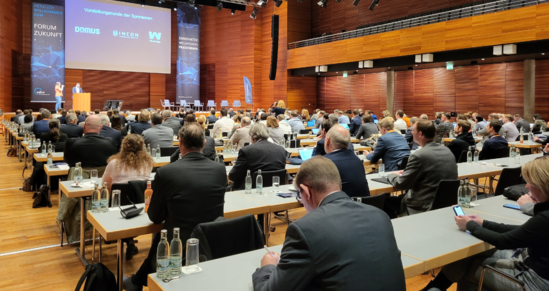 Immobilienverwalter im Kongress Forum Zukunft Weimar mit Referent